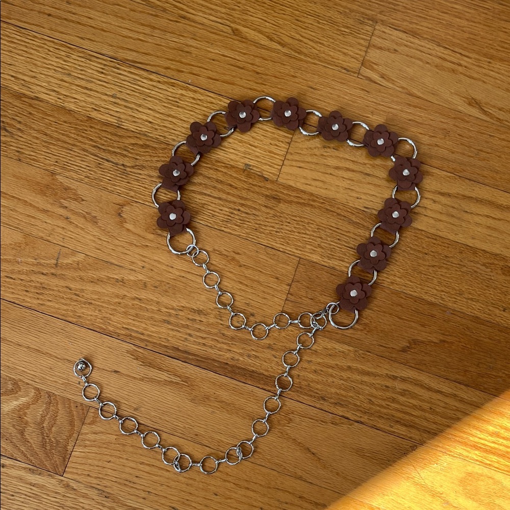 Elegant adjustable Silver and Brown Floral Belt.